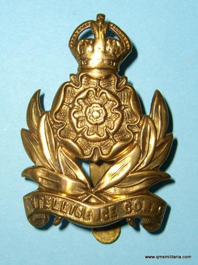 Intelligence Corps Brass Cap Badge - Maker Marked - Groves