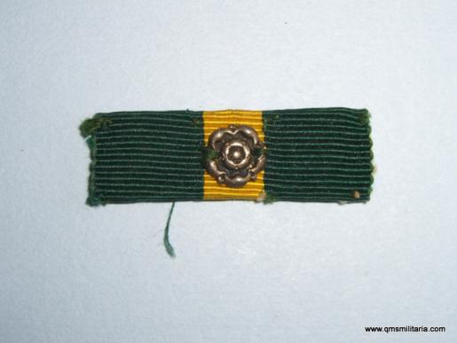 Territorial Force Efficiency Medal ( 1908 - 1921 ) Ribbon with Silver Rose indicating entitlement to a bar