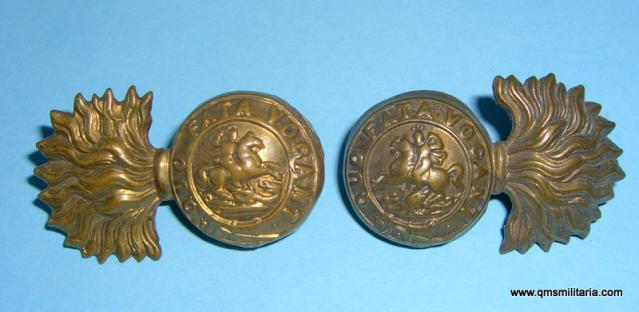 Northumberland Fusiliers (NF) facing pair of brass collar badges