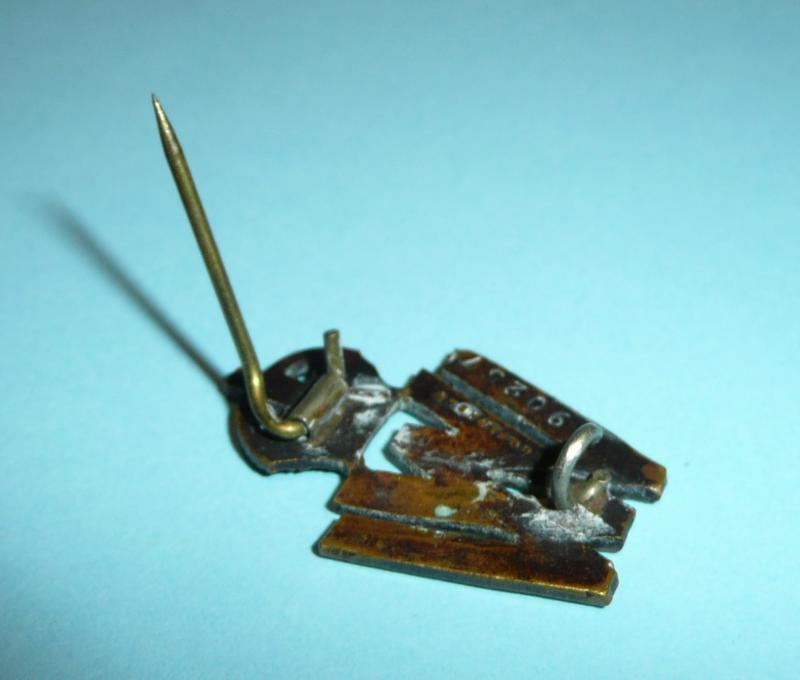 WW1 Volunteer War Workers Officially Numbered Badge by J.R. Gaunt, London