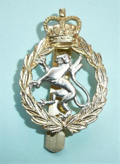 Womens Royal Army Corps (WRAC) aa Bi-coloured cap badge - Firmin