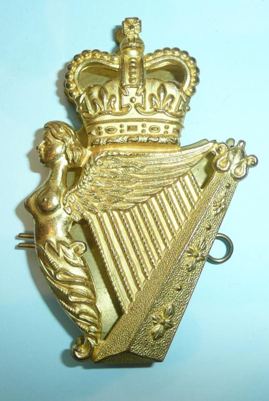 Ulster Defence Regiment UDR Pipers Caubeen Glengarry Cap Badge