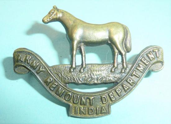 India - Army Remount Department Officers Die Cast Cap Badge  - Gaunt