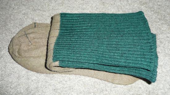 British Army Pair of Khaki Drill (KD) Long Socks with Light Infantry Coloured Tops - DLI