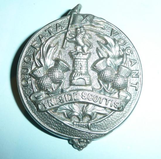 Scarce 1914 1st Pattern Tyneside Scottish Other Ranks Glengarry Cap Badge