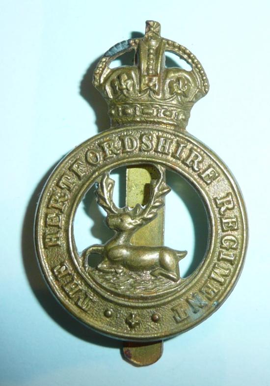 Hertfordshire ( Territorial ) Regiment Brass Other Ranks Cap Badge - wide antlers pattern