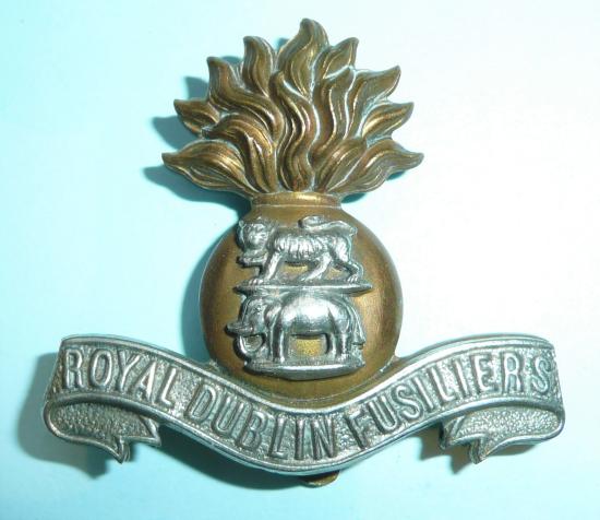Royal Dublin Fusiliers ( RDF) ( 102nd & 103rd Foot) Bi-metal cap badge