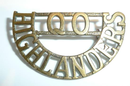Scottish QO (Queens Own) Highlanders Brass Shoulder Title