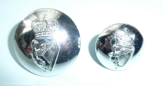 Irish Guards Pipers Buttons QEII Issue Silver Coloured AA Staybrite Anodised Aluminium Buttons