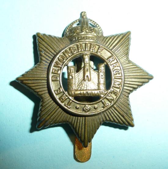 WW1 The Devonshire Regiment Other Ranks Brass Economy Cap Badge