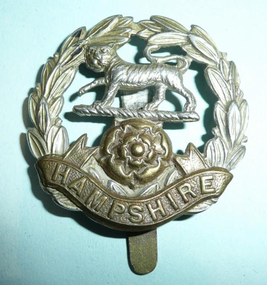 WW2 Hampshire Regiment Bi Metal Other Ranks Cap Badge