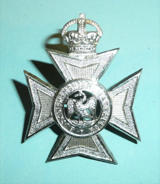 Buckinghamshire Battalion, Ox and Bucks LI,  Officers Frosted Silver Cap Badge, King's Crown