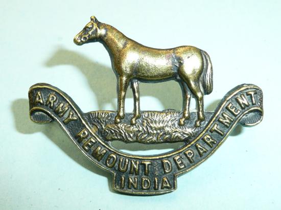 India - Army Remount Department Officers Die Cast Cap Badge - Gaunt