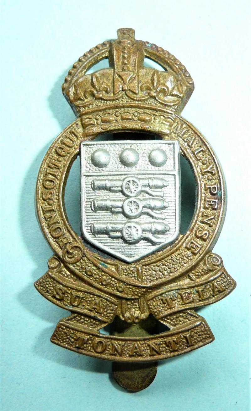 Royal Army Ordnance Corps (RAOC) Other Ranks Bi-Metal Cap Badge, 1949 - 1953 - Gladman & Norman