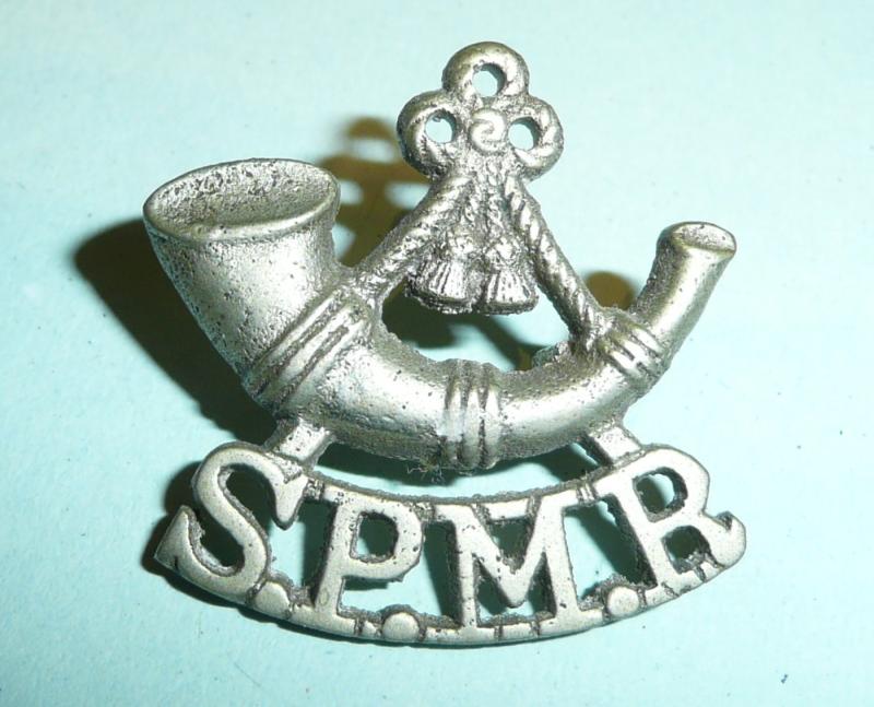Indian Army ( Madras ) - Southern Province Mounted Rifles (SPMR) Cast White Metal Field Service Cap / Collar Badge