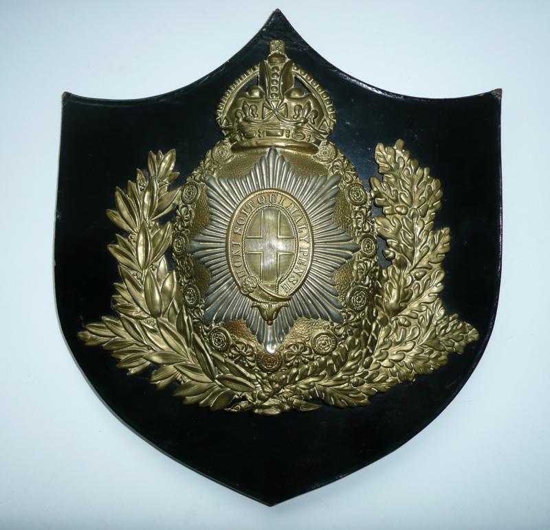 Household Cavalry Full Dress Other Ranks King's Crown Bi-Metal Plate, attractively mounted on black patent leather Shield