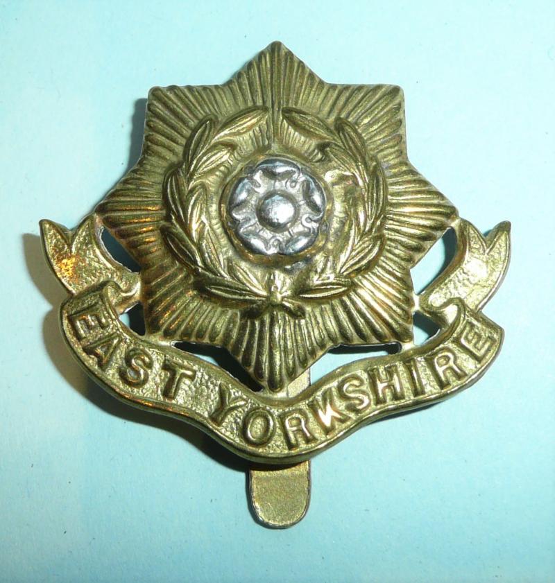 WW1 East Yorkshire Regiment Other Ranks Bi-metal Cap Badge