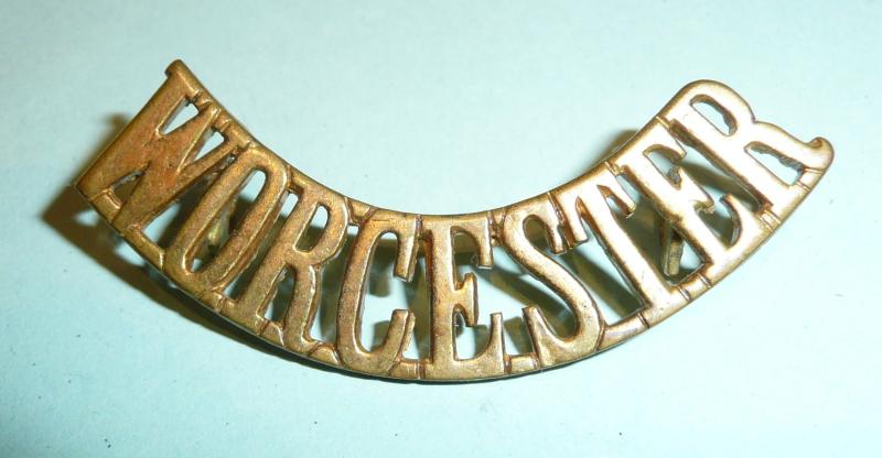 Worcester - Worcestershire Regiment Brass Shoulder Title