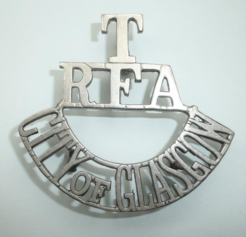 T / RFA / City of Glasgow One Piece White Metal Walking Out Shoulder Title