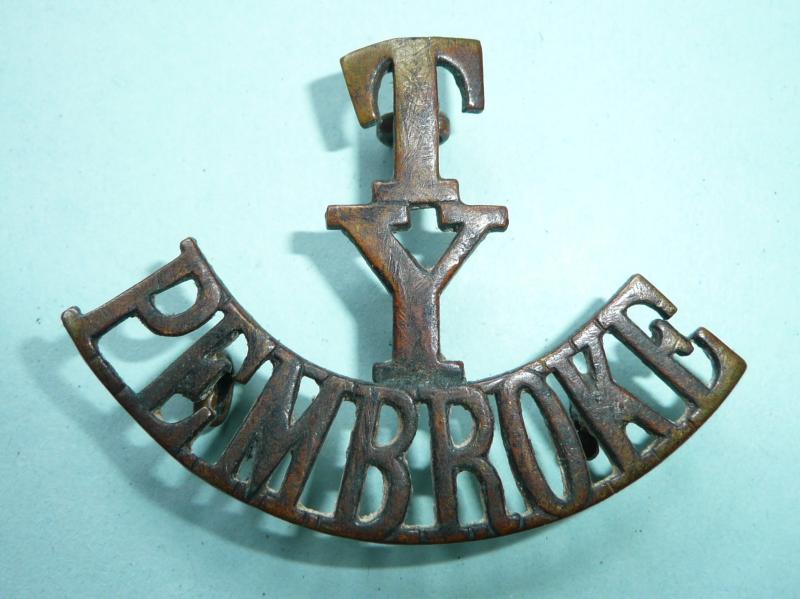 T / Y / Pembroke (Castlemartin) Yeomanry One Piece Brass Shoulder Title