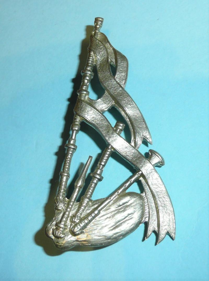 White Metal Pipers Proficiency Arm Badge