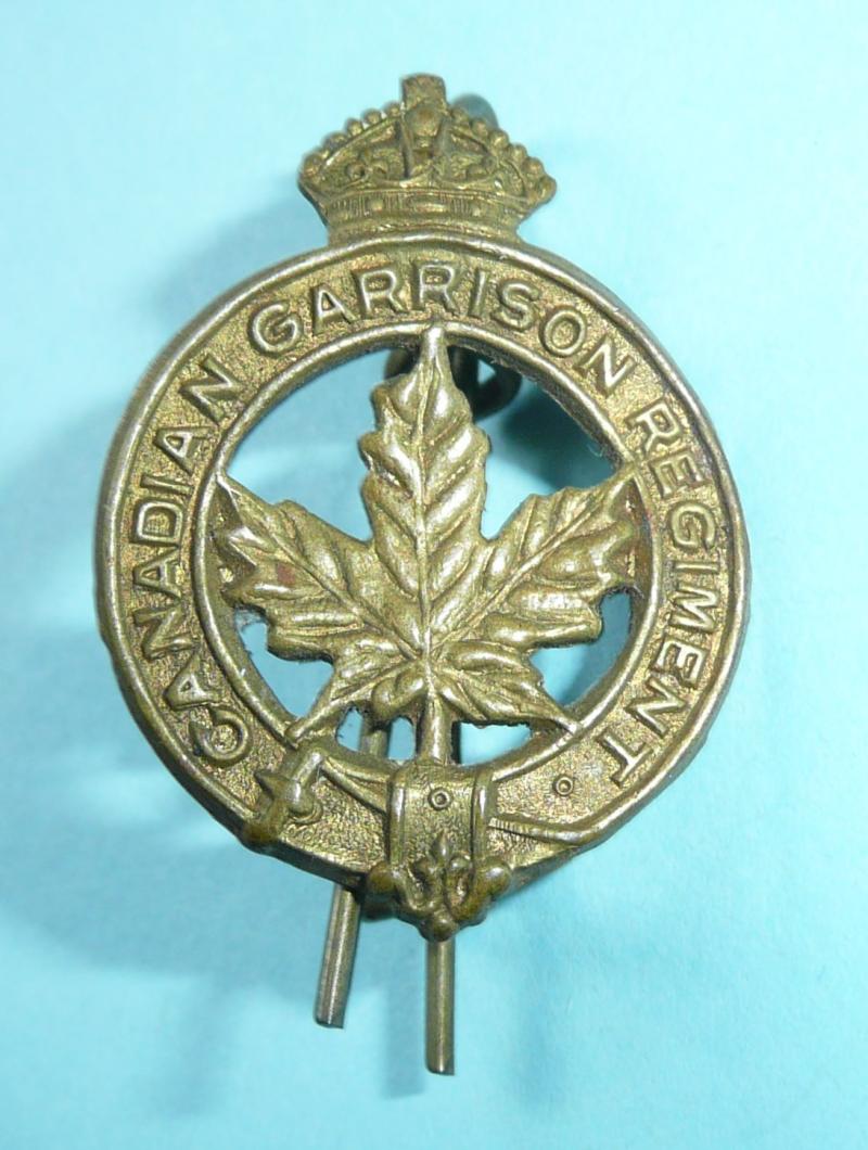 WW1 Canadian Garrison Regiment Gilding Metal Collar Badge