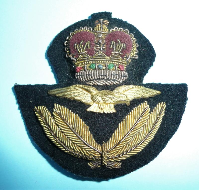 Royal Air Force (RAF) Queens Crown Bullion Peak Cap Badge, QEII issue