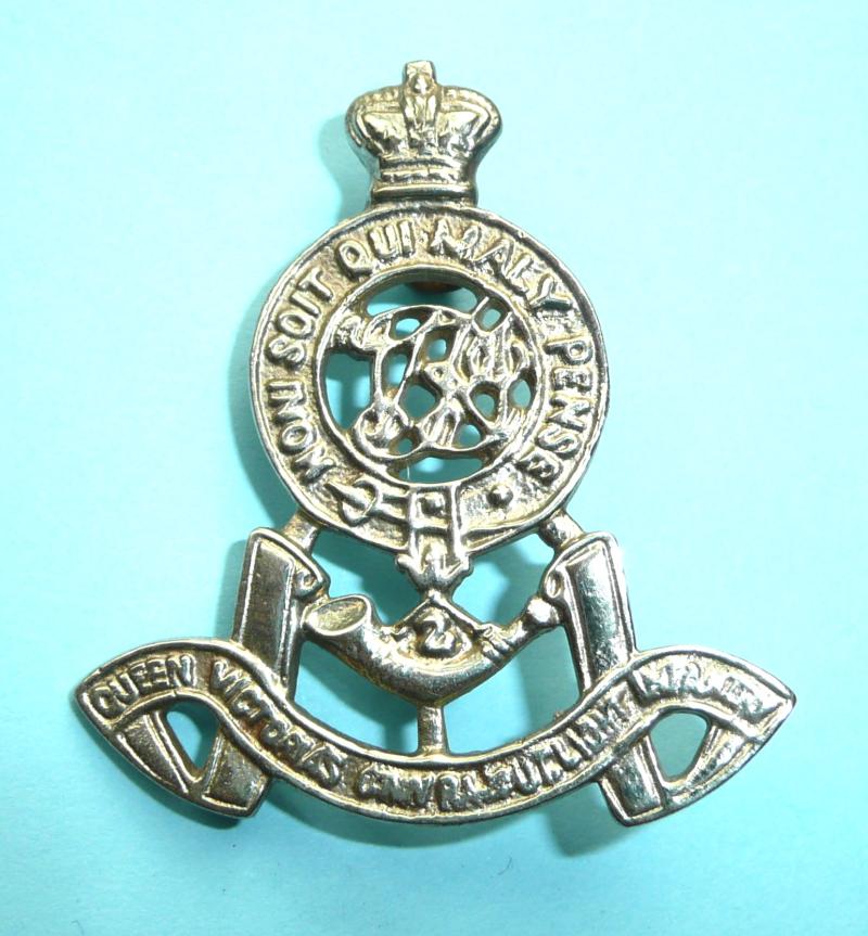 WW1 Indian Army - 2nd Queen Victoria's Own Rajput Light Infantry White Metal cap badge