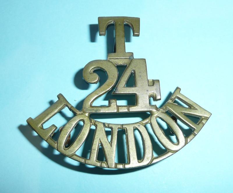 T / 24 / London (Queen's) One Piece Brass Shoulder Title