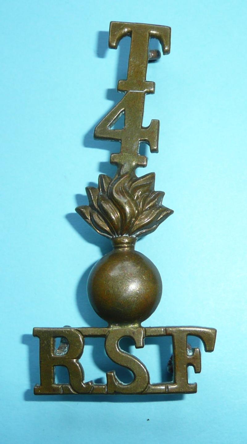 T / 4/ Grenade / RSF One Piece Brass Shoulder Title
