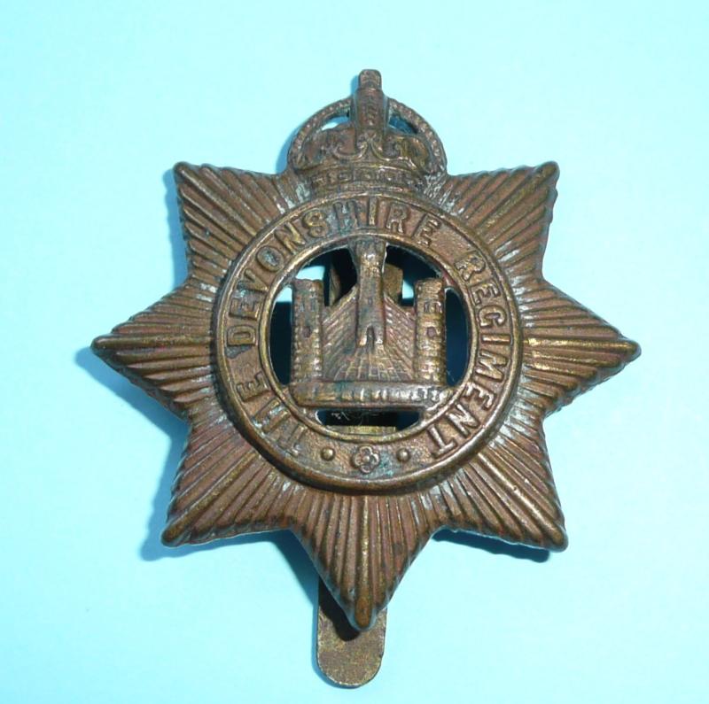 WW1 The Devonshire Regiment Other Ranks Brass Economy Cap Badge