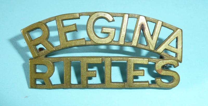 WW2 Canada -  Regina Rifles Regiment One Piece Brass Shoulder Title