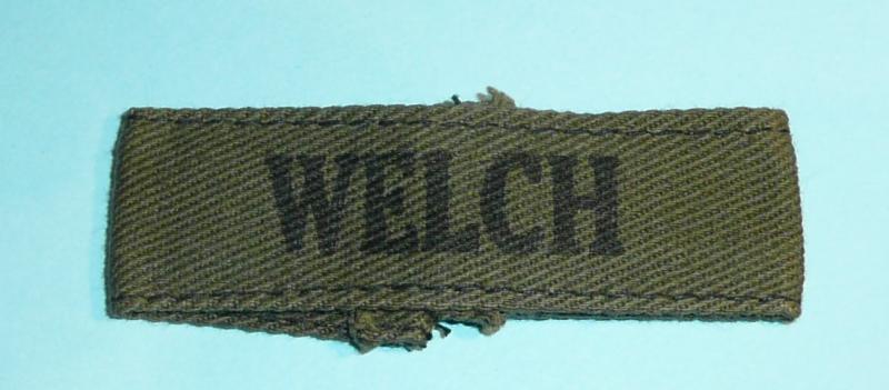 Cold War / Korea  - The Welch Regiment Officer's Slip-on Shoulder Slide