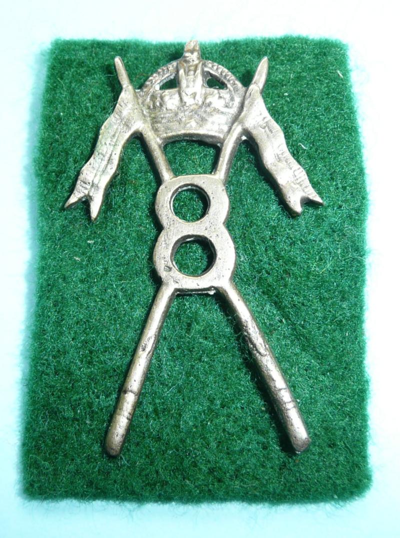 WW1 Indian Army - 8th Cavalry Cast Silver Plated Cap Badge