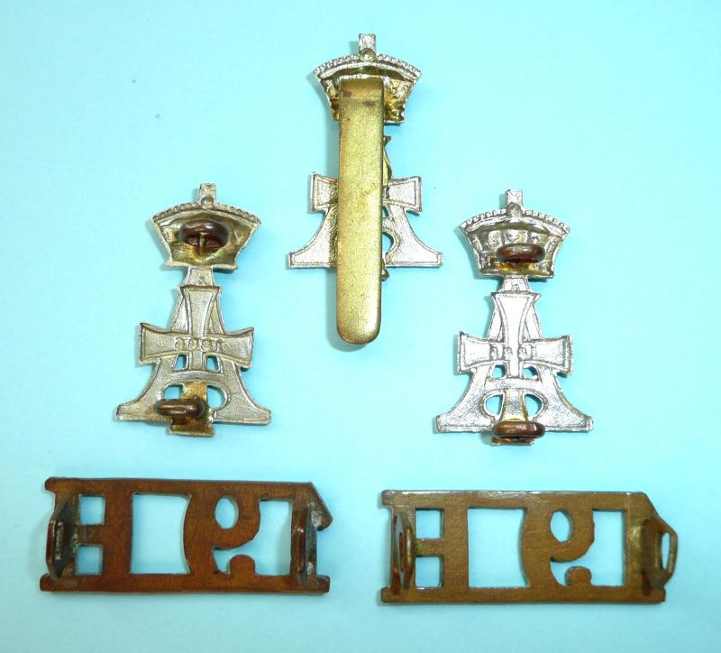 19th Royal Hussars (Queen Alexandra's Own) Other Ranks Cap Badge Collar and Shoulder Title Set