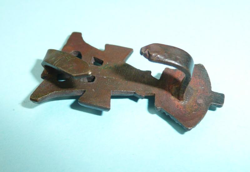 19th Royal Hussars (Queen Alexandra's Own) Officer's OSD Bronze Cap Badge - Blades