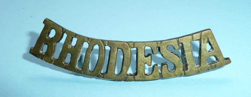 WW2 Southern Africa - Rhodesia Theatre Made Cast Brass Shoulder Title