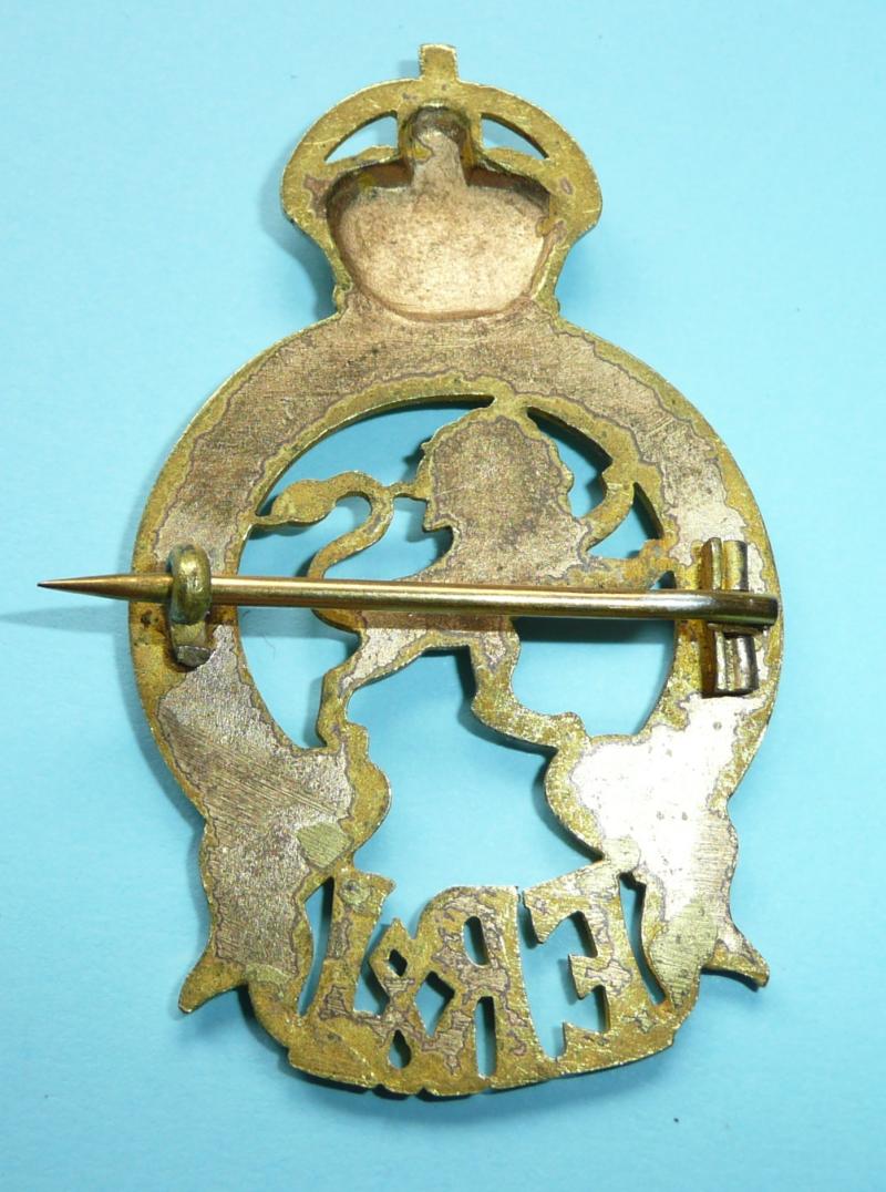 East Africa Protectorate - EDVII Colonial Administrator Officer's Fire Gilt Pagri Badge