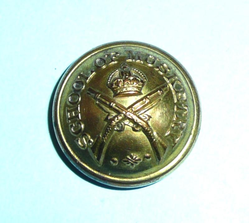 School of Musketry (Hythe) Permanent Staff / Instructors Medium Pattern Gilt Brass Button