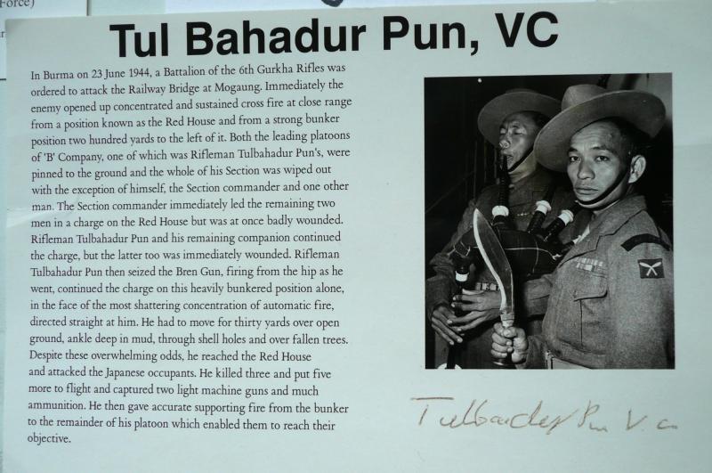 Small Collection of Four WW2 Gurkha Victoria Cross Winners 0riginal Signatures