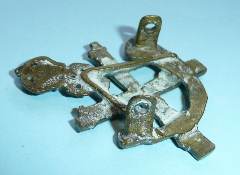 WW2 31st Nyasaland King's African Rifles Machine Gun Battalion Cast Brass Cap Badge