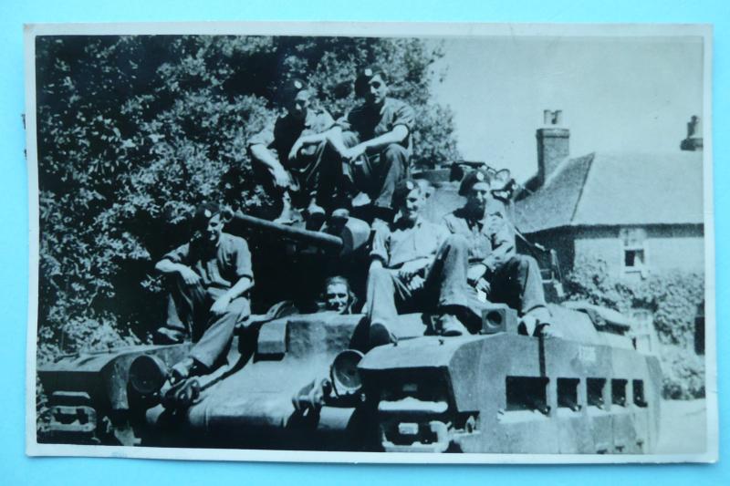 WW2 Original Photo Postcard -   Royal Tank Regiment (RTR) Tank Crew posing on a Matilda Tank