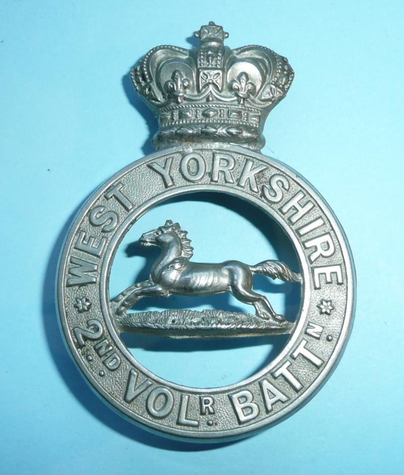 QVC Victorian 2nd Volunteer Battalion West Yorkshire Regiment White Metal Glengarry Badge