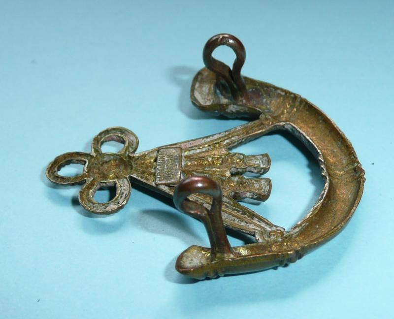 Nottinghamshire Yeomanry (Sherwood Rangers) Brass Cap Badge - Gaunt Tablet