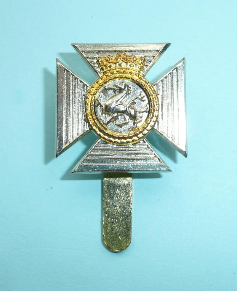 Duke of Edinburgh's Royal Regiment (Berkshire and Wiltshire) Bi-Metal Cap Badge  - AMMO UK