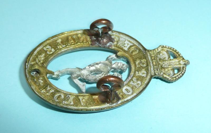 Royal Corps of Signals Bi-Metal Collar Badge, Right Facing, 1st Pattern