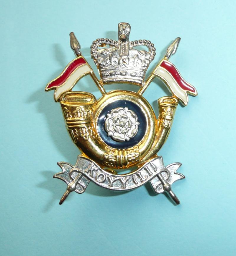 King's Own Yorkshire Yeomanry (Light Infantry) KOYY(LI) Bi-Metal and Enamel Cap Badge