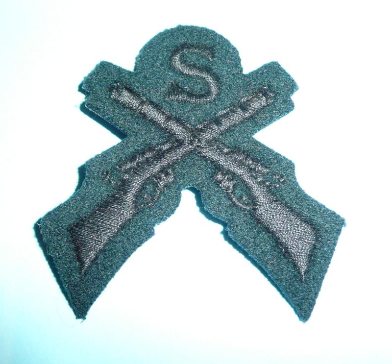 6th QEO / 7th DEO / 10th PM0 / Gurkha Rifles Sniper Woven Cloth Proficiency Trade Arm Badge